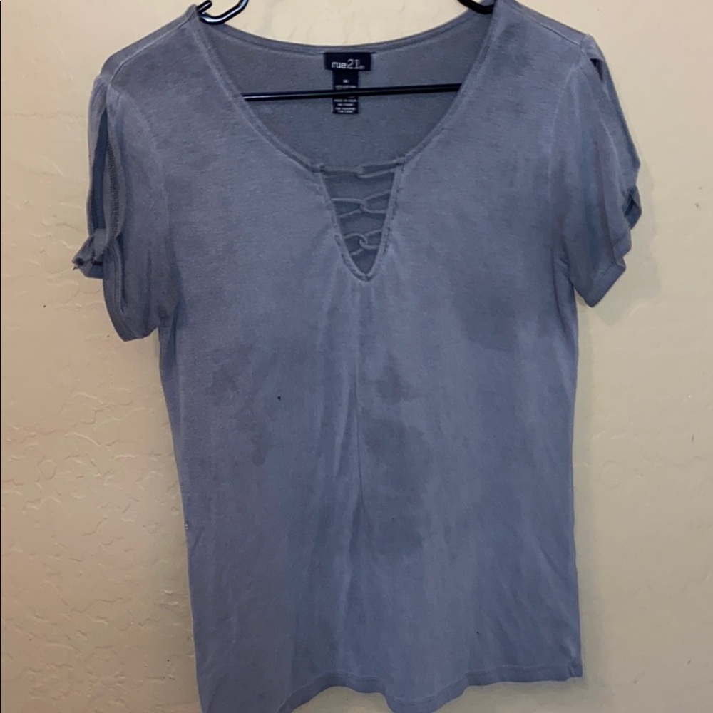 Rue21 gray short sleeve